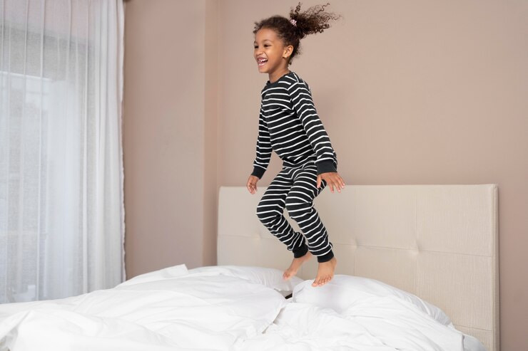 لباس راحتی بچگانه دخترانه سبک و منعطف برای بازی و استراحت